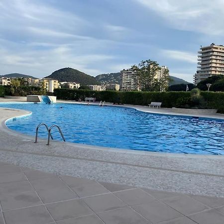 Studio Eleverca 3*- Rez De Jardin Terrasse - Axelle Loc'Appart ماندوليو لا نابول المظهر الخارجي الصورة