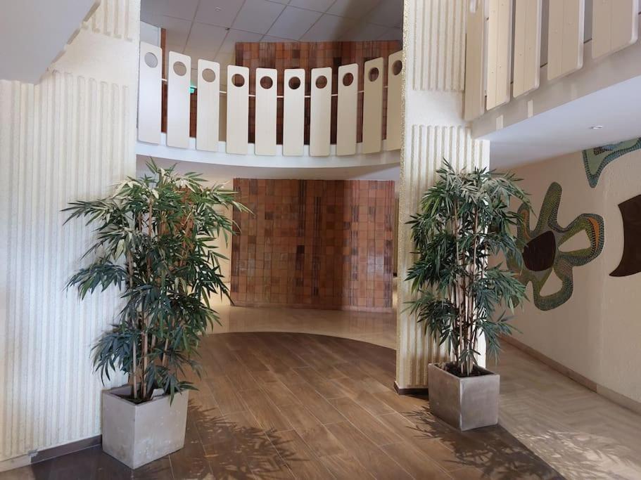 Studio Eleverca 3*- Rez De Jardin Terrasse - Axelle Loc'Appart ماندوليو لا نابول المظهر الخارجي الصورة