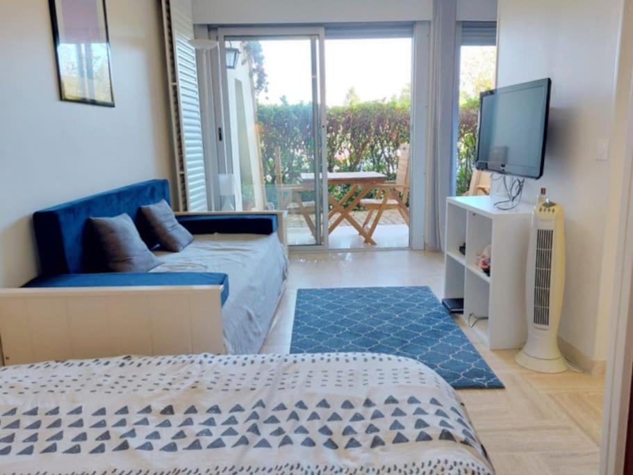 Studio Eleverca 3*- Rez De Jardin Terrasse - Axelle Loc'Appart ماندوليو لا نابول المظهر الخارجي الصورة
